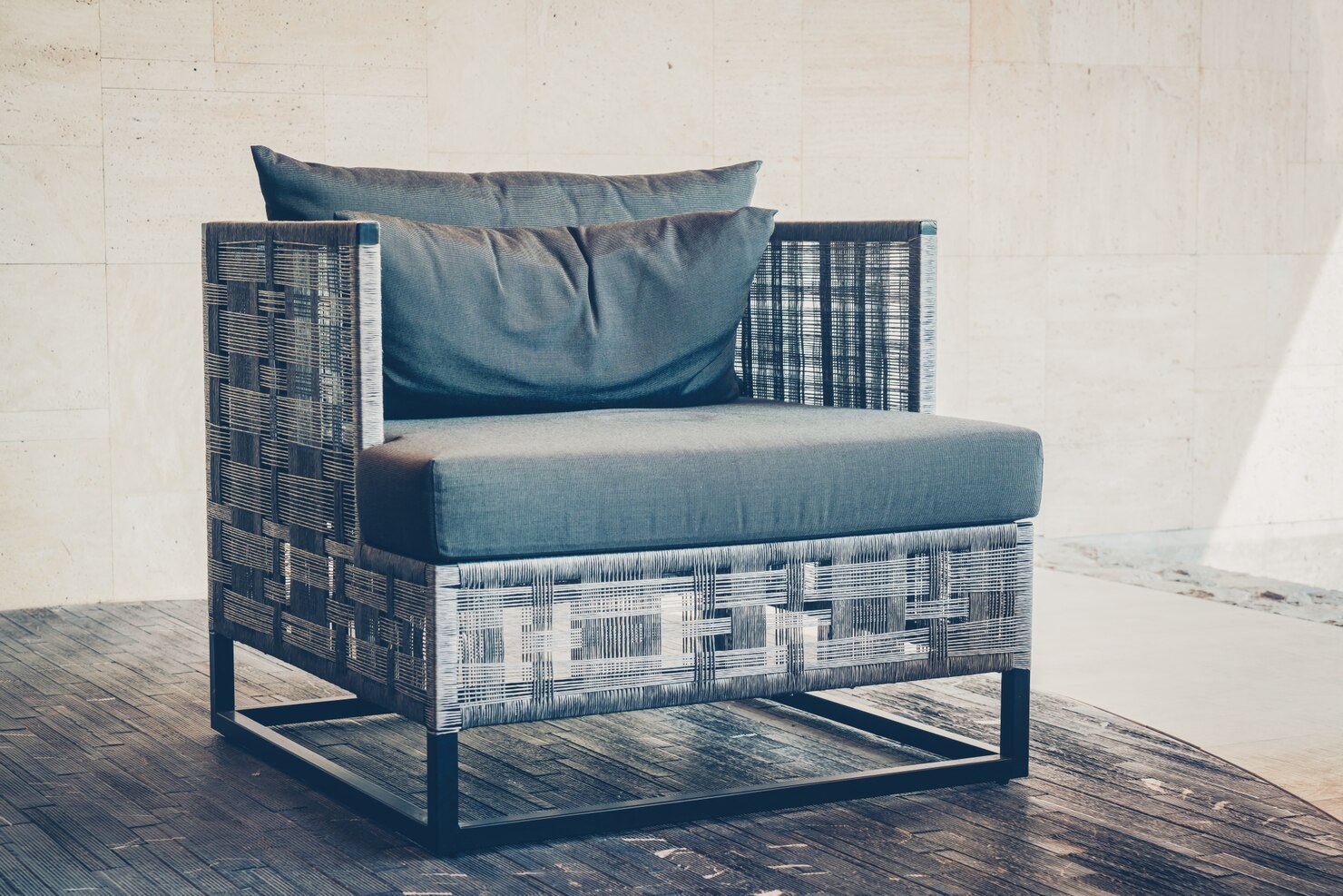 Hettich Push-to-Open